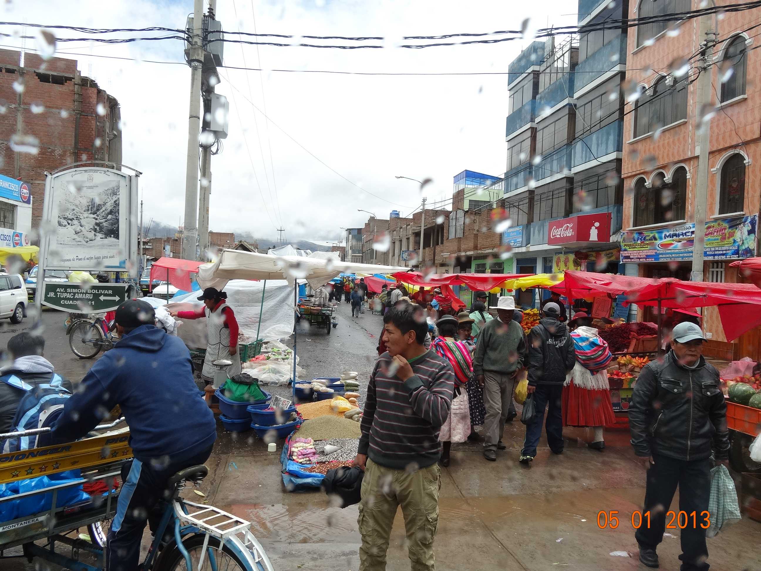 Feira em PUNO