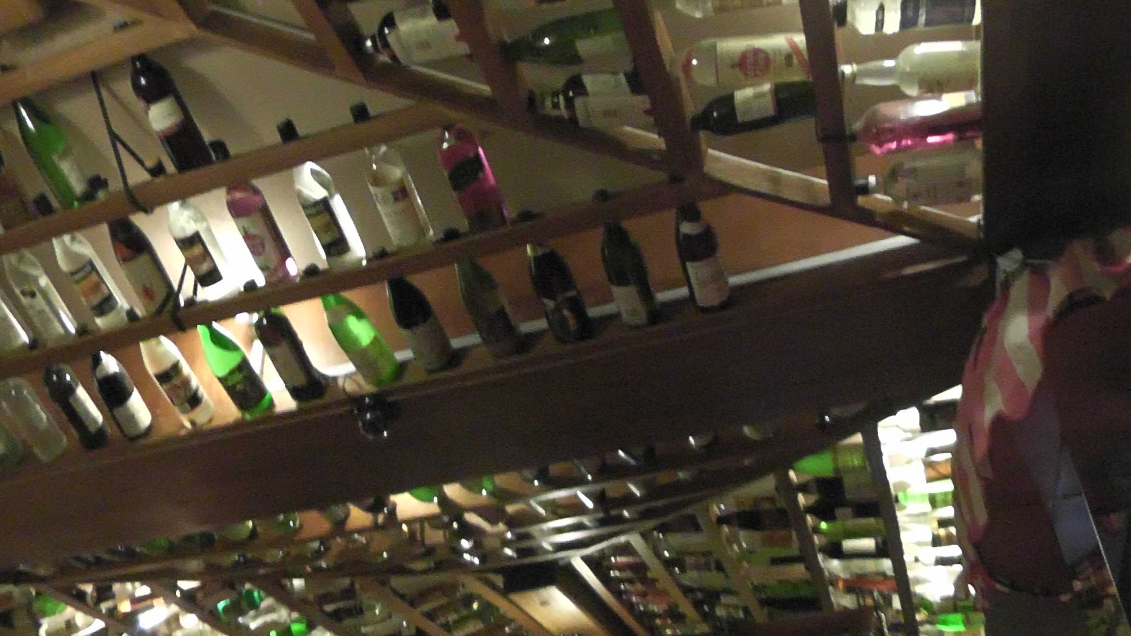 Teto no restaurante - sugestivo