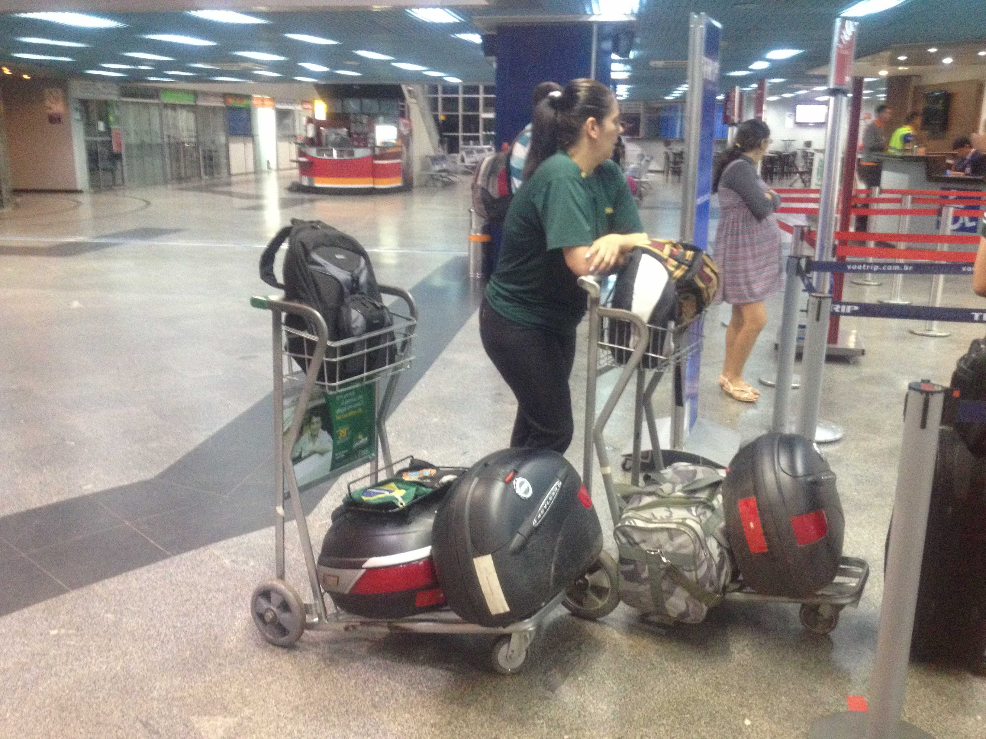 Bauletos e capacetes via aÃ©rea