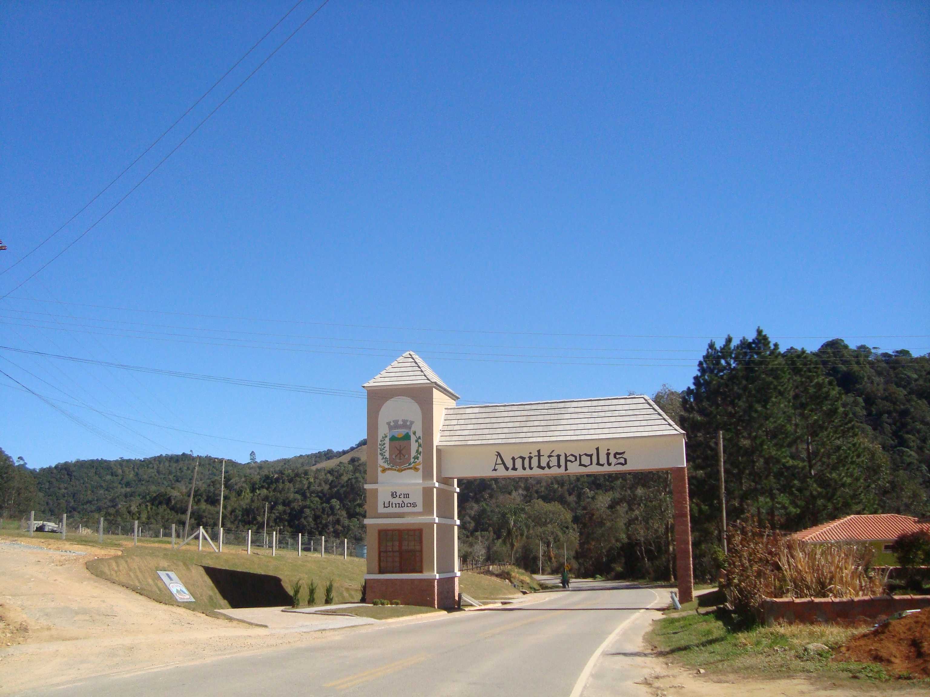 Chegando em Anitápolis