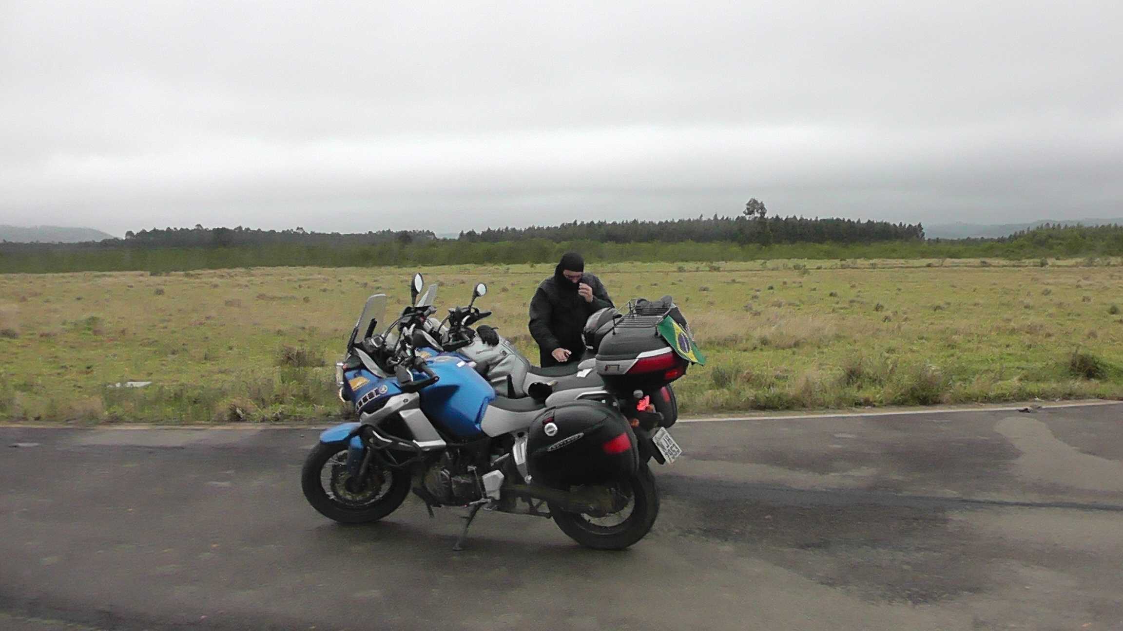 ...fazendo cálculos para decolar com sua Stenere.... 