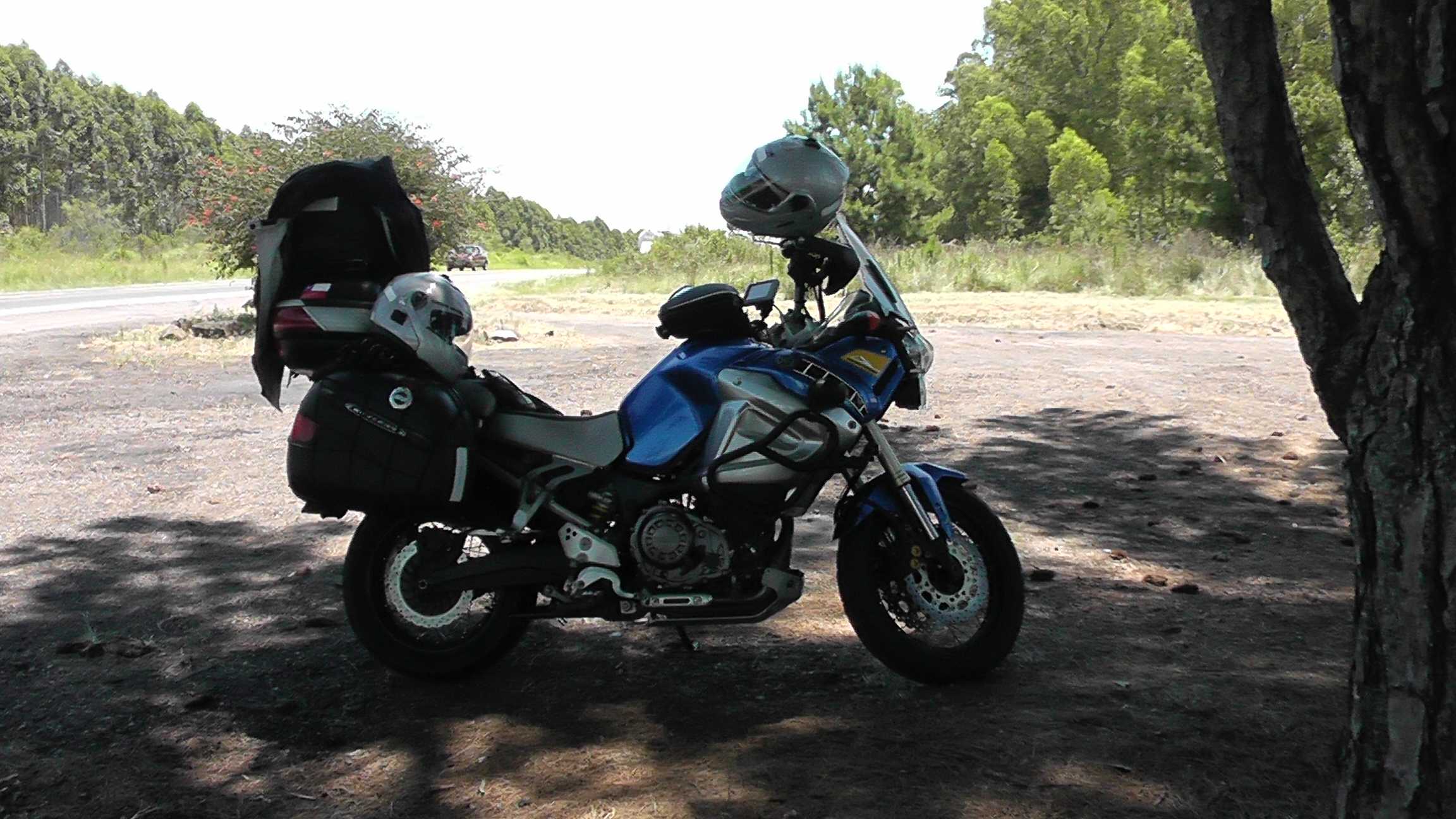 Parados na sombra com 43 G