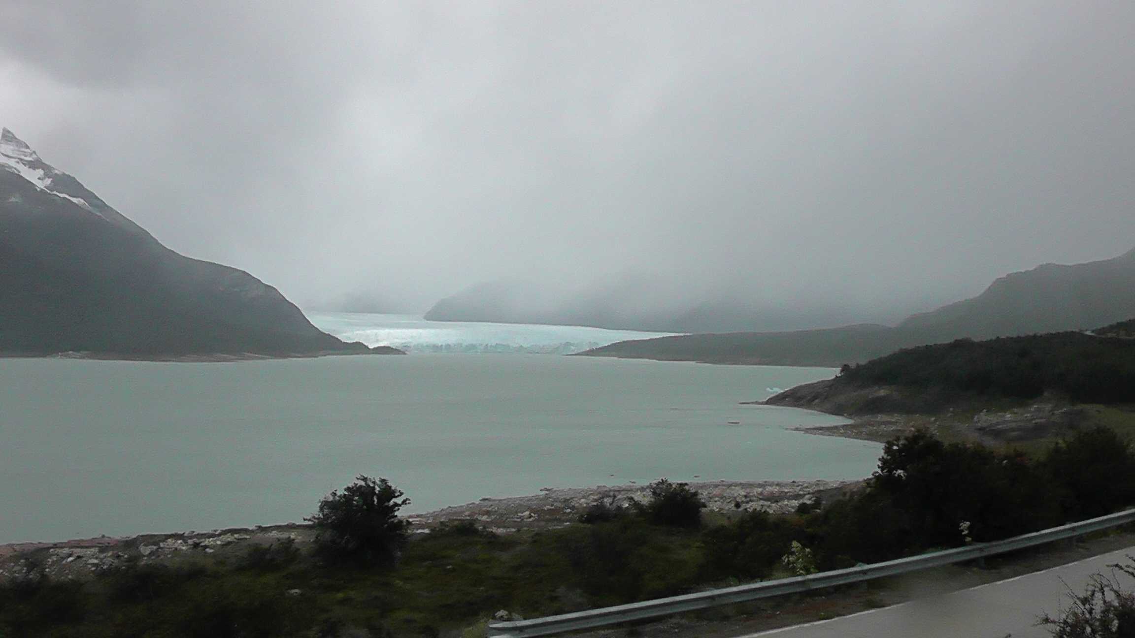 A massa de gelo vista de longe na chegada