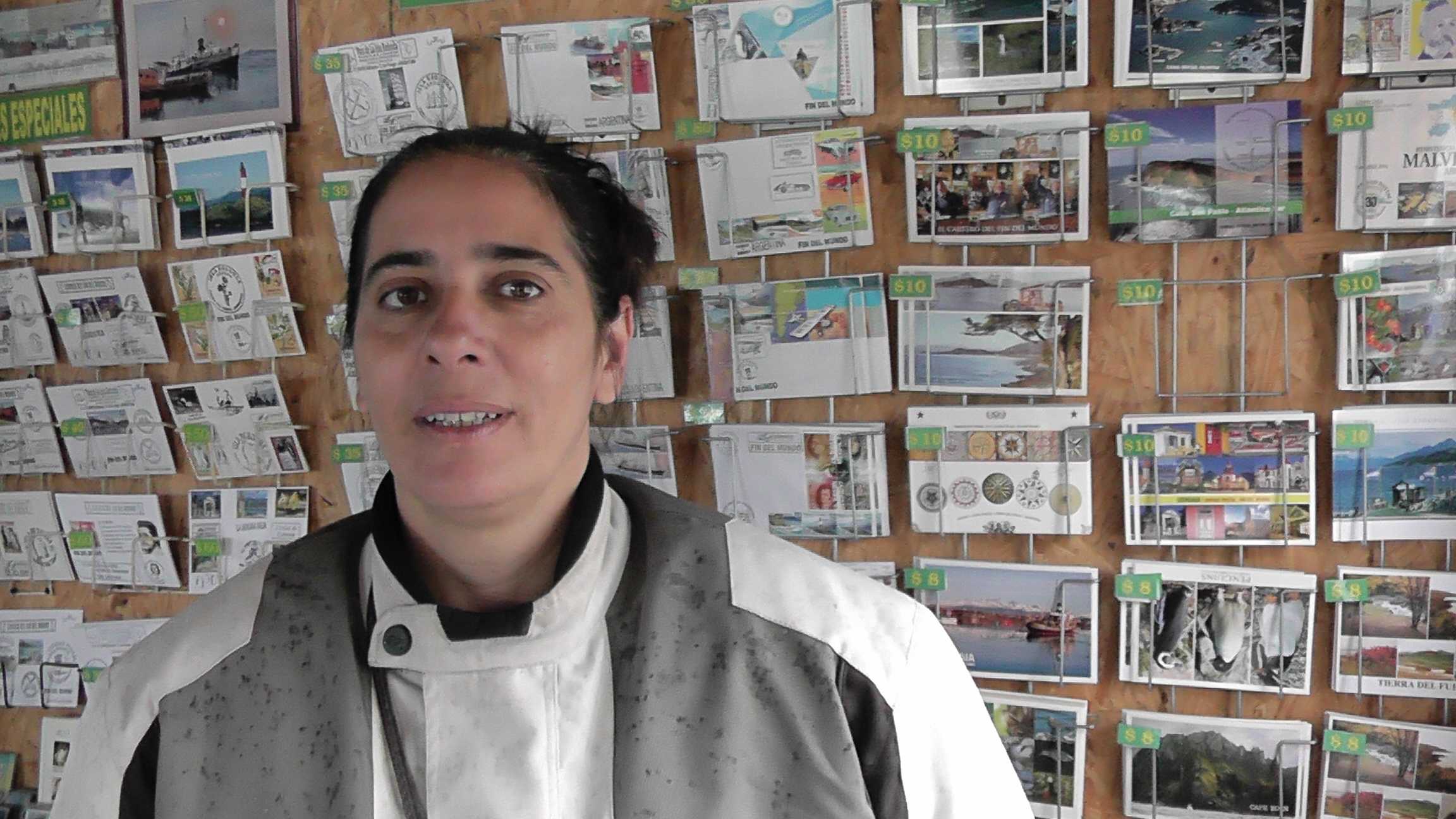 Dona Silvana e os postais