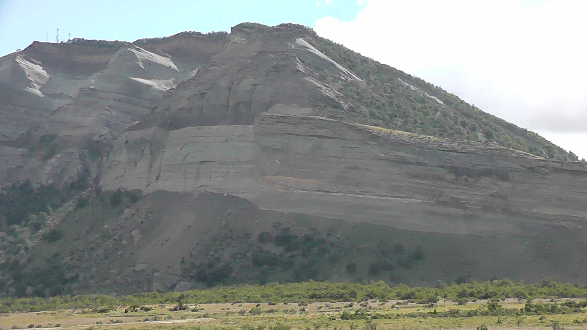 Morro trabalhado pela ação do vento - IV
