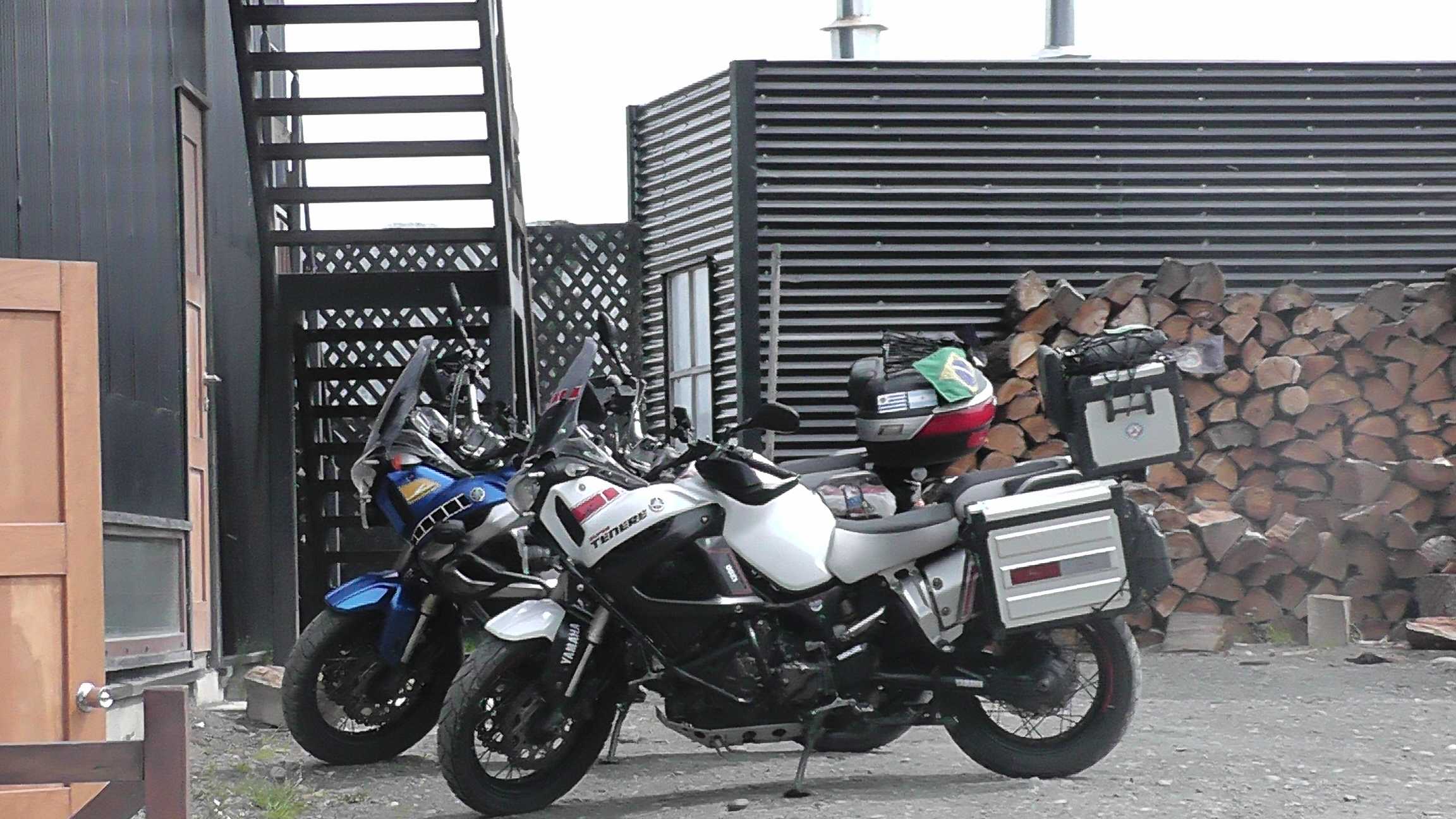 O estacionamento da meninas...