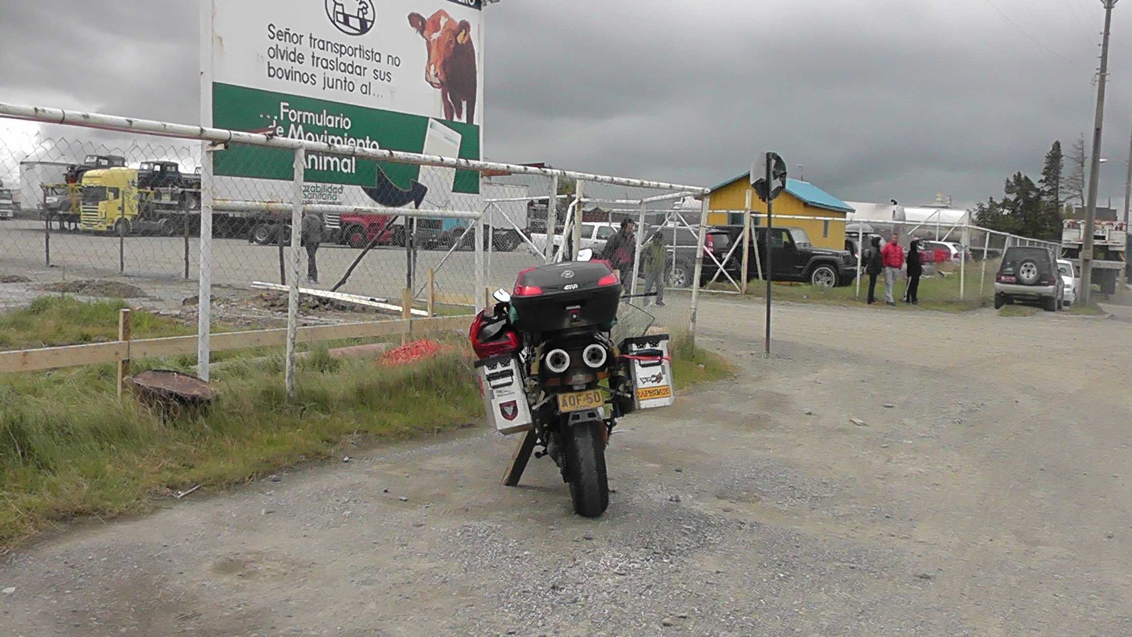 A DUCATI do amigo Colombiano pifada