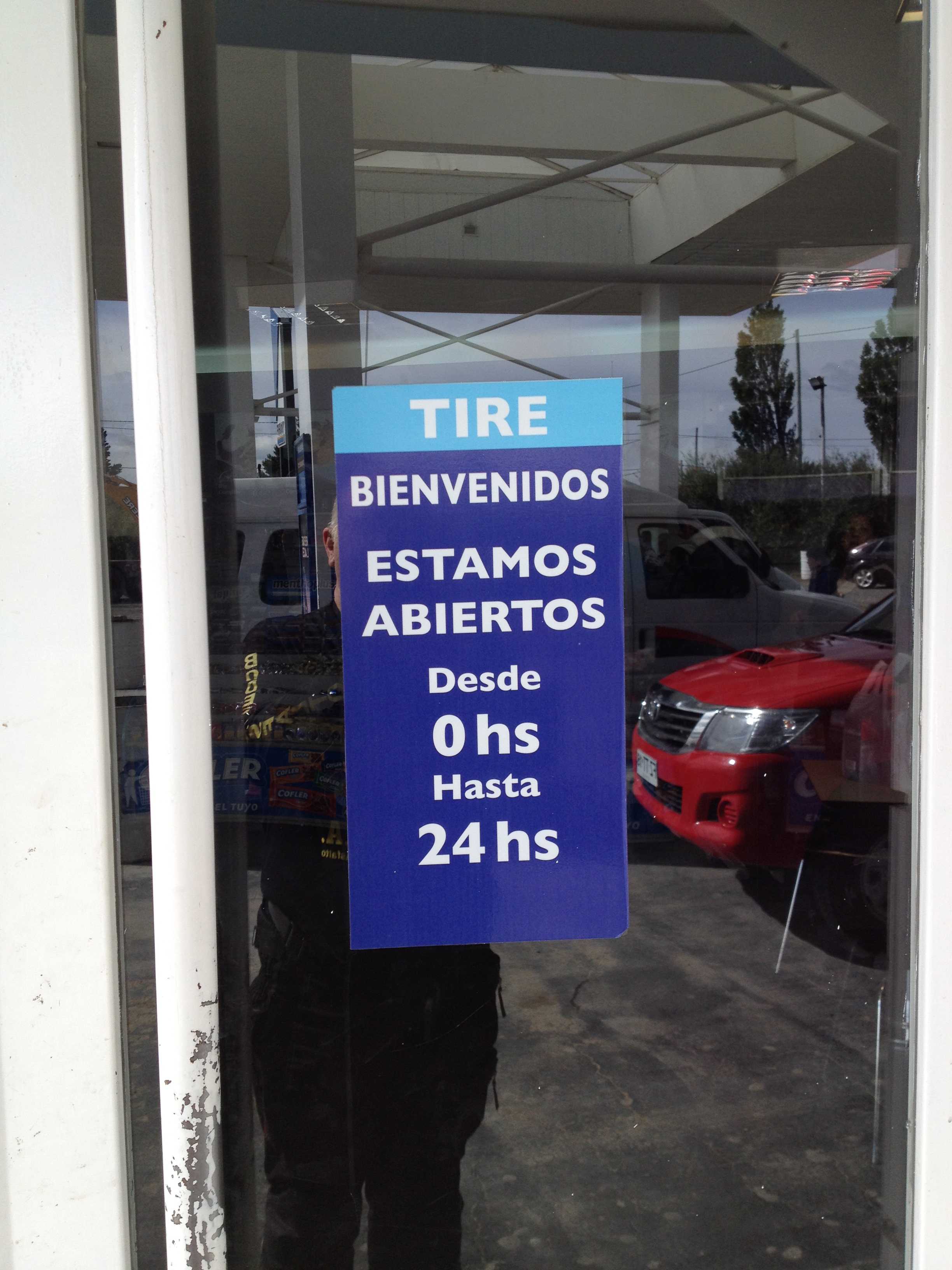 Nunca abre pois nunca fecha....