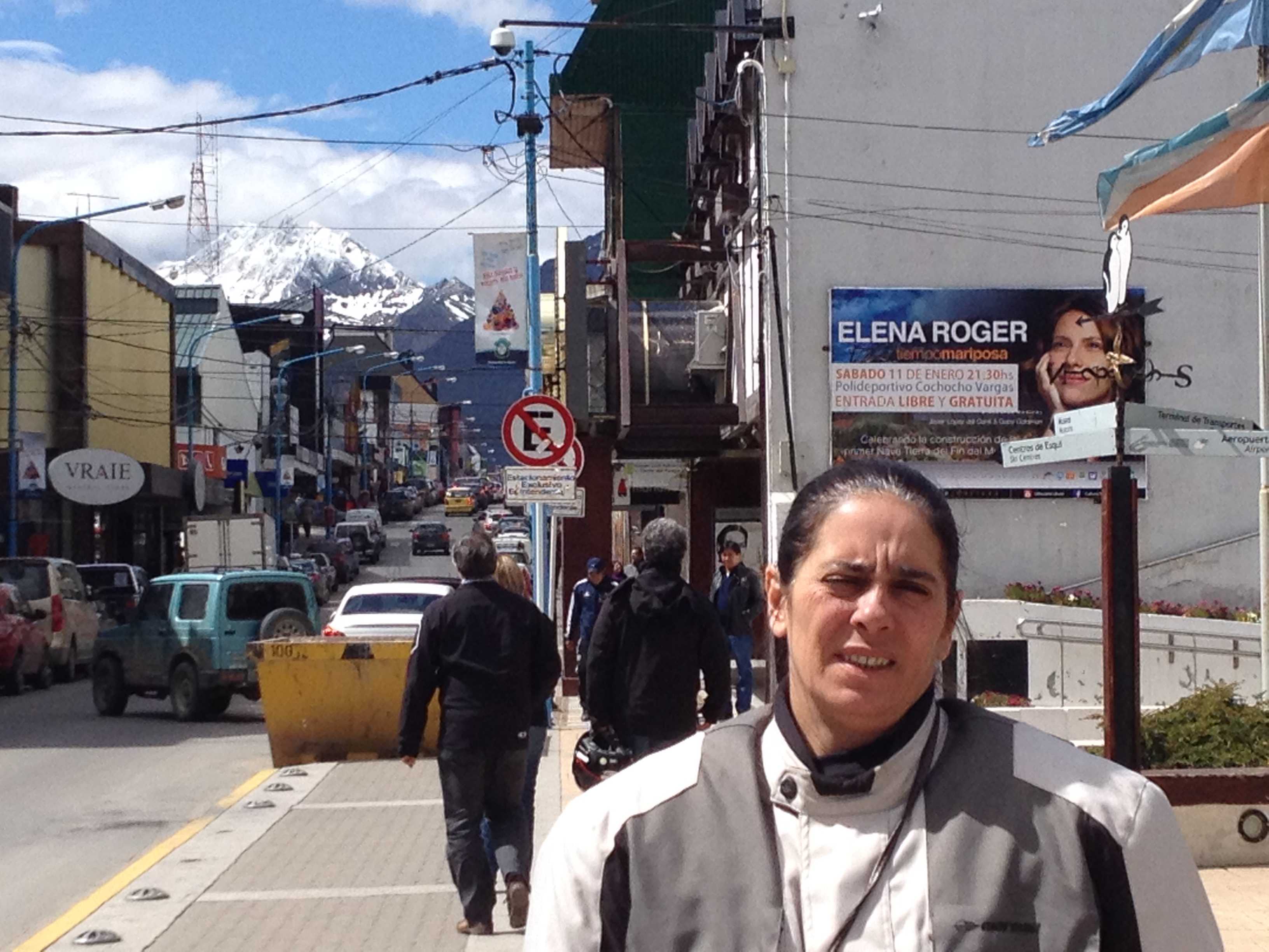 Veja os picos nevados ao fundo...