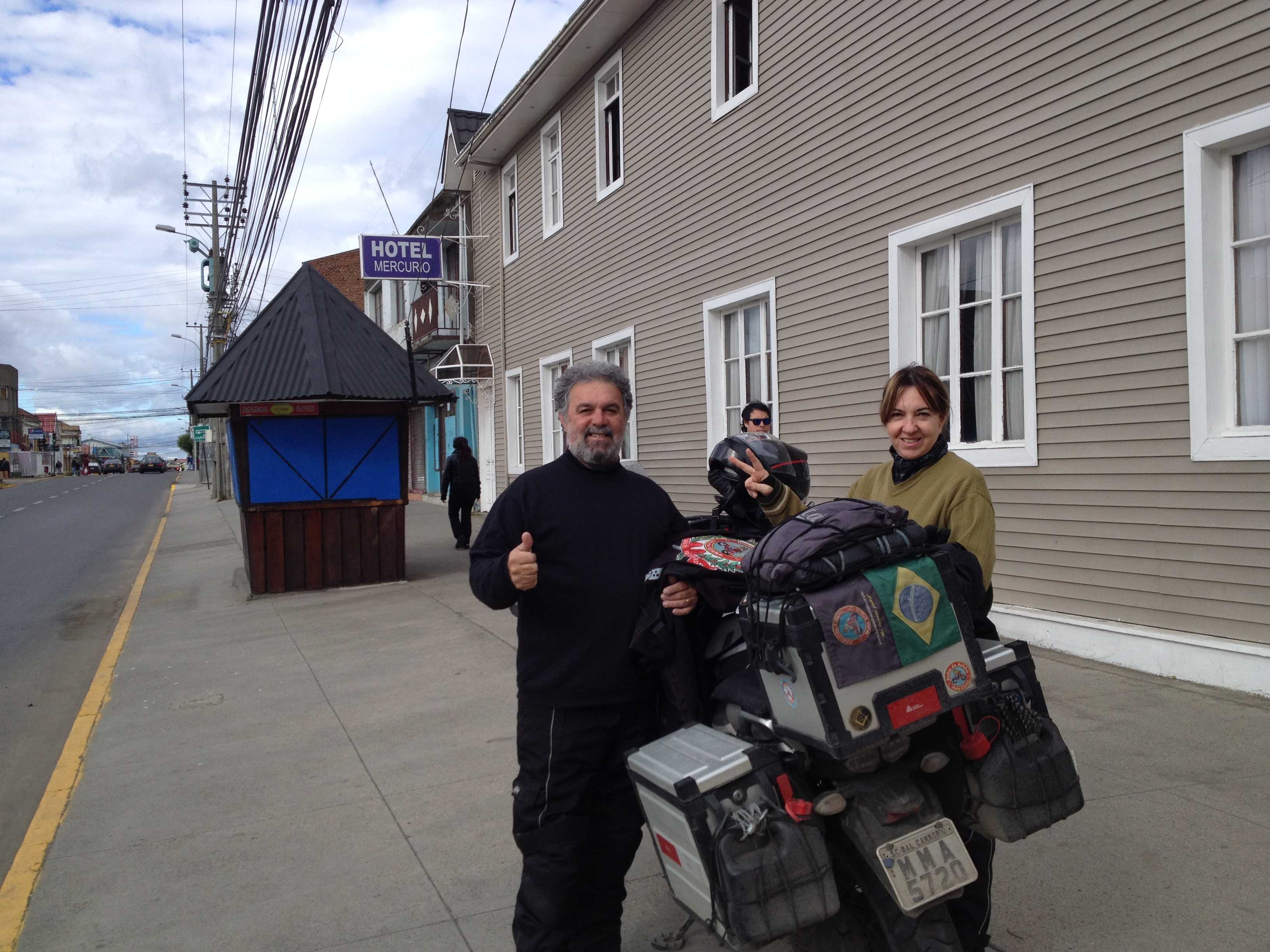 Saindo do hotel Mercúrio - IV