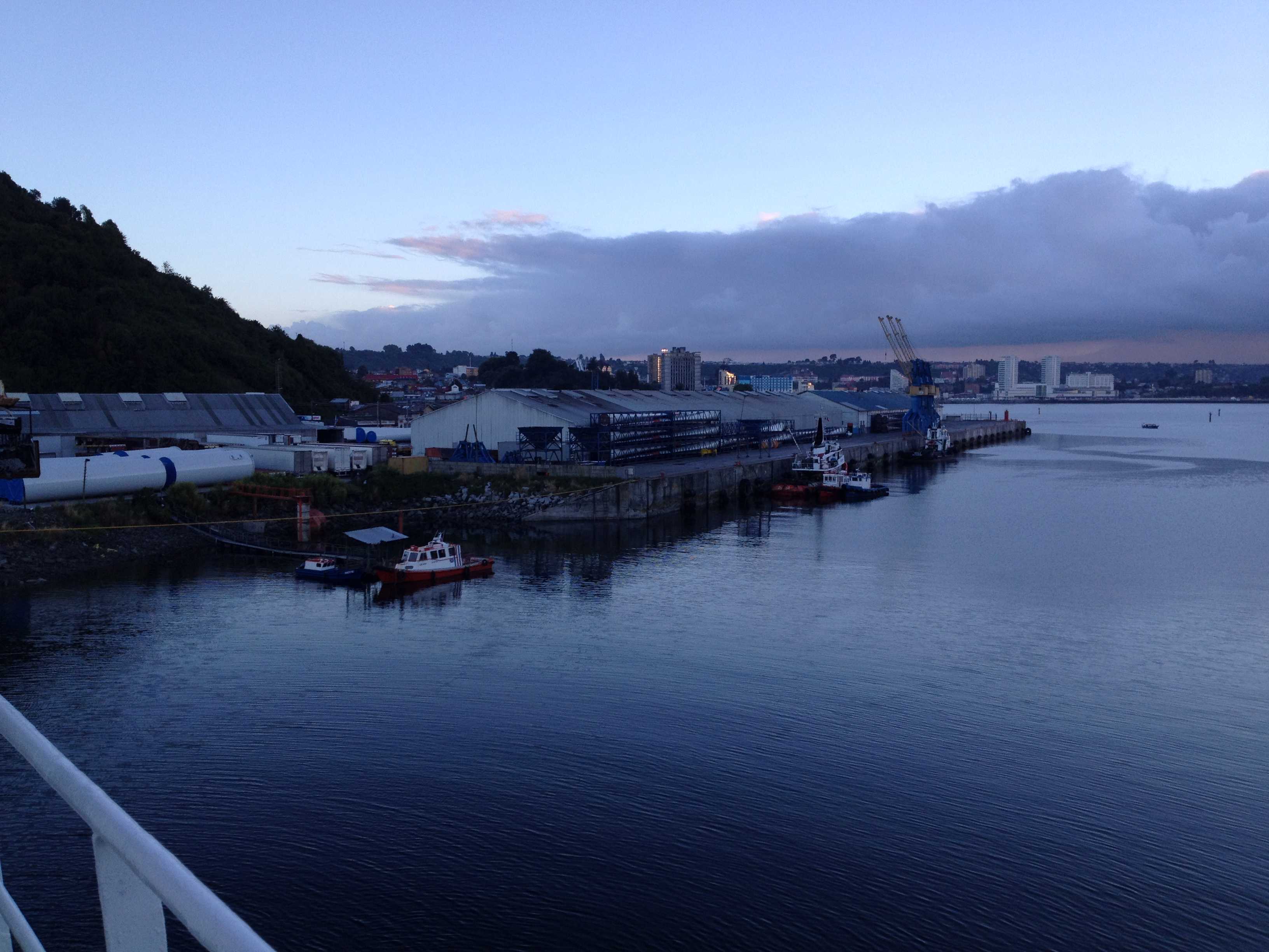 Atracado em Puerto Montt - I