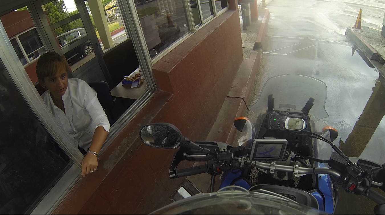 Procurando 14 pesos...