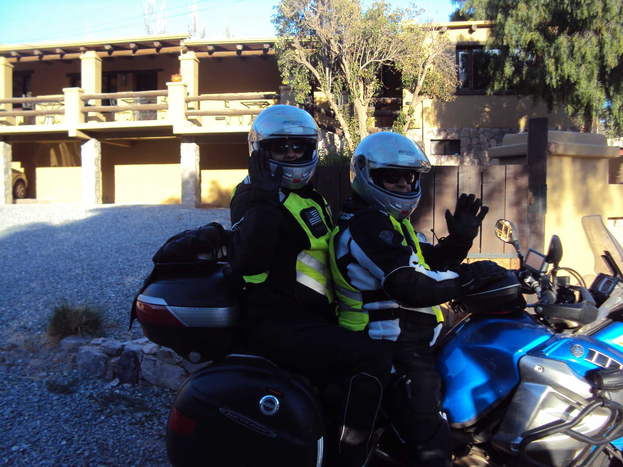 Saindo do Hotel em Purmamarca