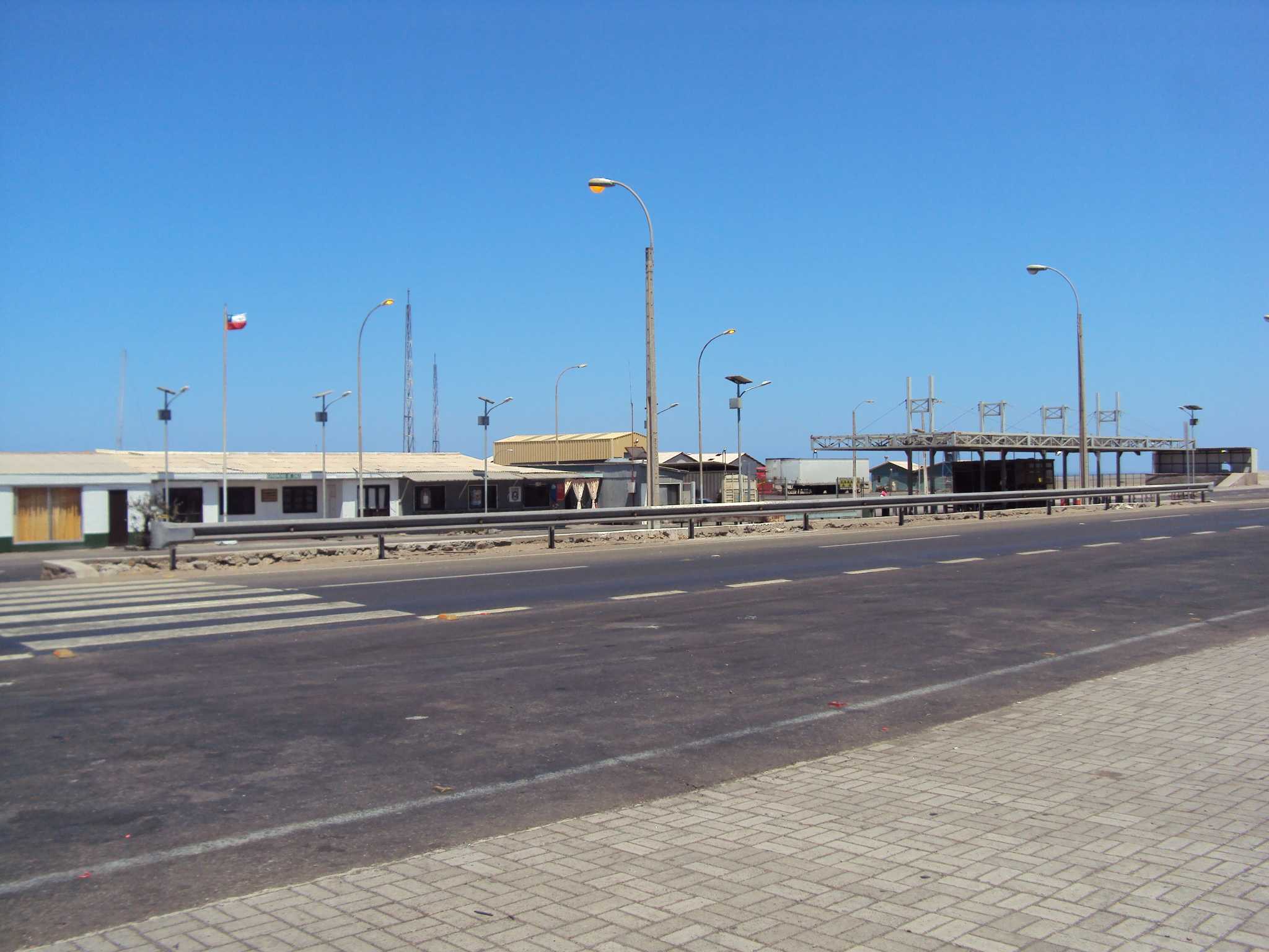 Entrada Zona Franca Arica - Necessario passar controle alfandega