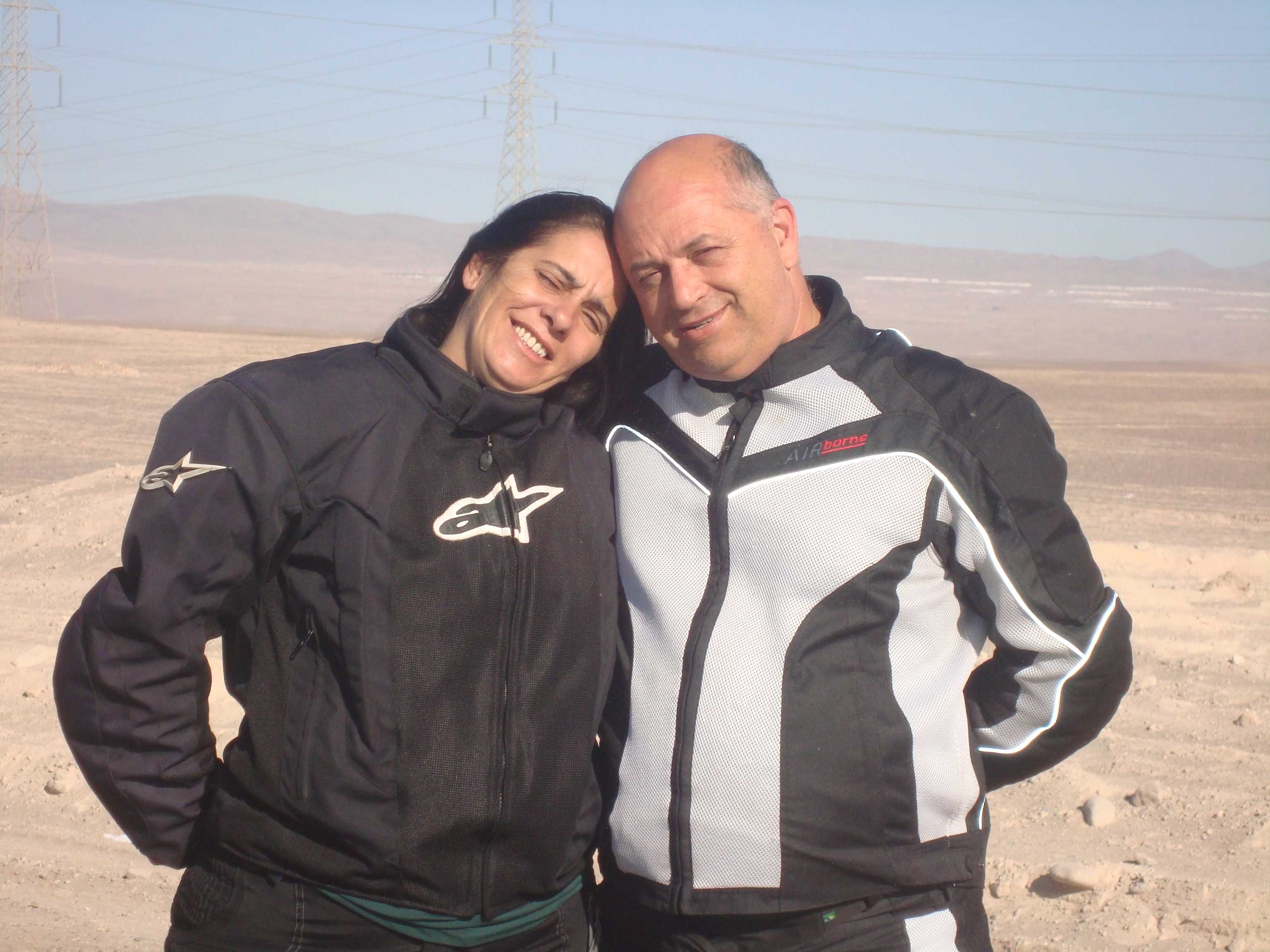Um parada no deserto para fotografia (Silvana e Ademir)