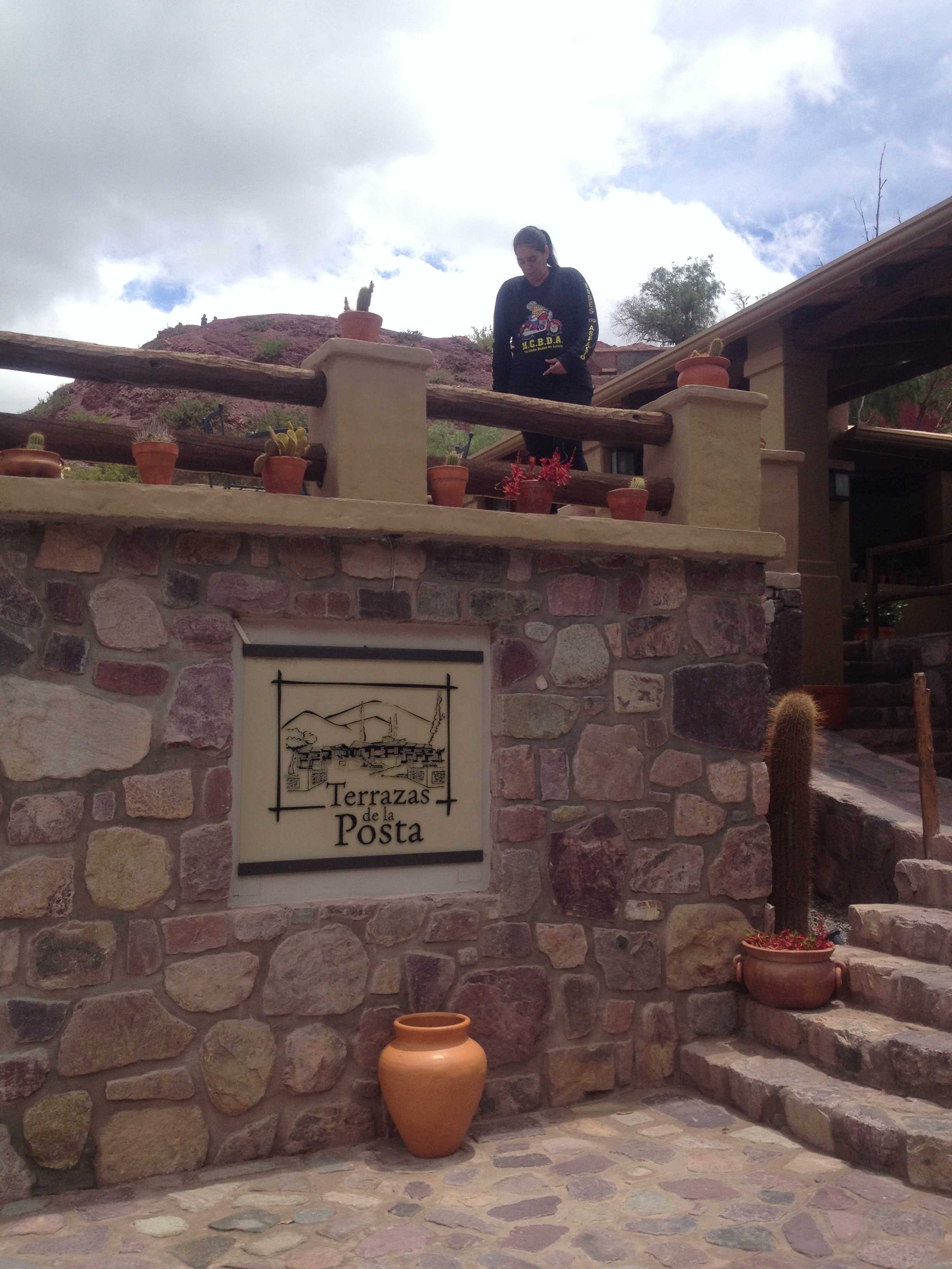 Silvana no hotel em PURMAMARCA